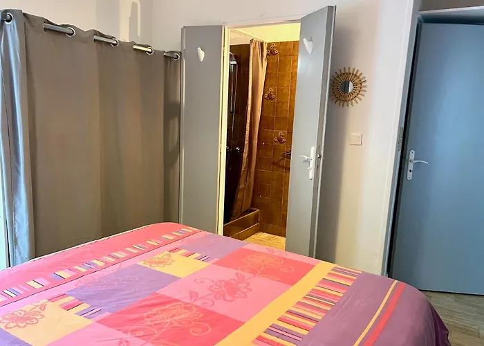 Grand Appartement, En Bord De Mer, 8 A 10 Personnes * Saint-Pierre-la-Mer (Aude)